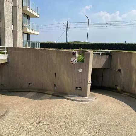 In Near The Beach, Cleaning Included *
